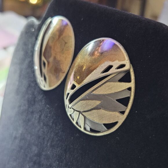 **Final Sale** Edgar Berebi Vintage Shimmery Earth Tone Enamel Round Earrings - Picture 5 of 12